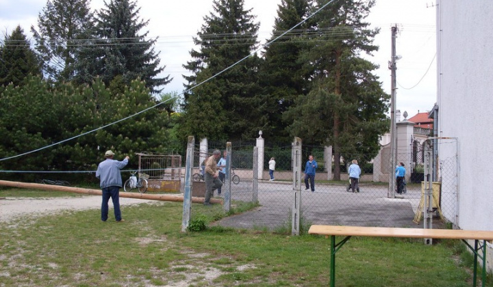 Stavanie mája 2011