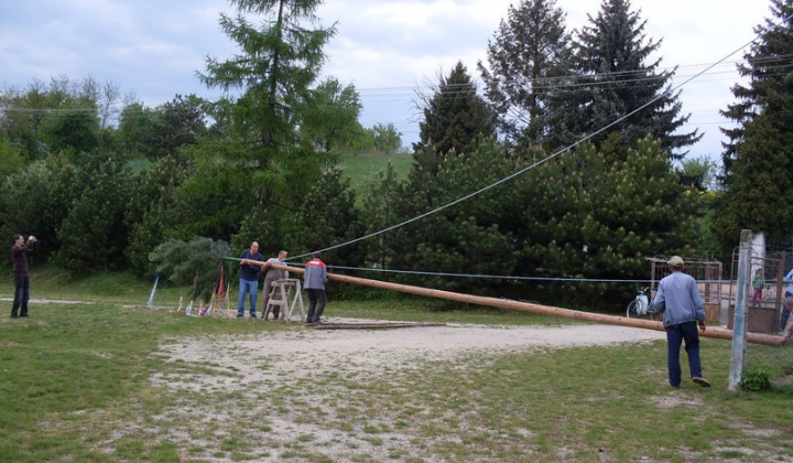 Stavanie mája 2011