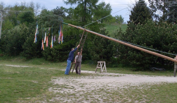 Stavanie mája 2011